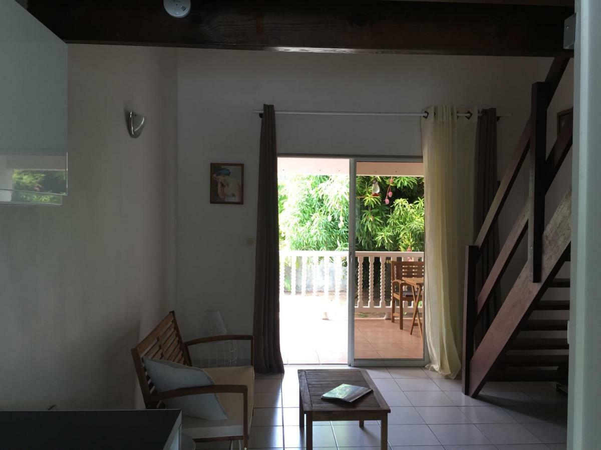 T2 Tropical En Bord De Piscine A 100M De La Mer Apartment Ле Карбе Екстериор снимка